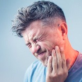 Man has oral pain